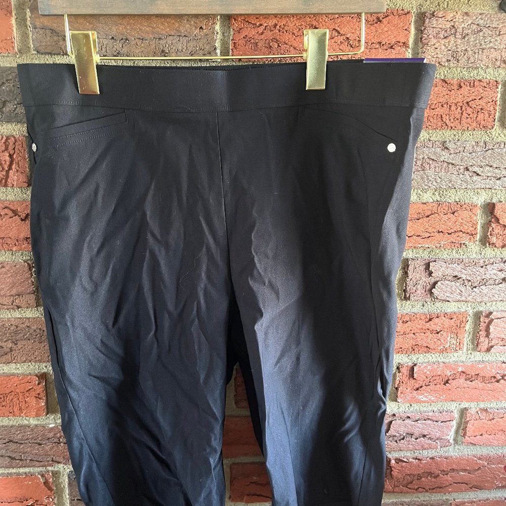 Rafealla, Black Bermudas, Size 16, New with Tag